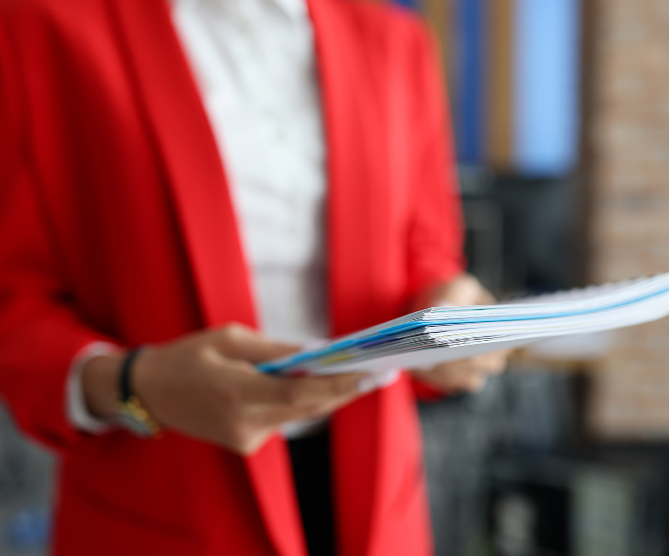 business intelligence - donna che lavora